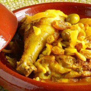 طاجين دجاج با الزيتون والفريت